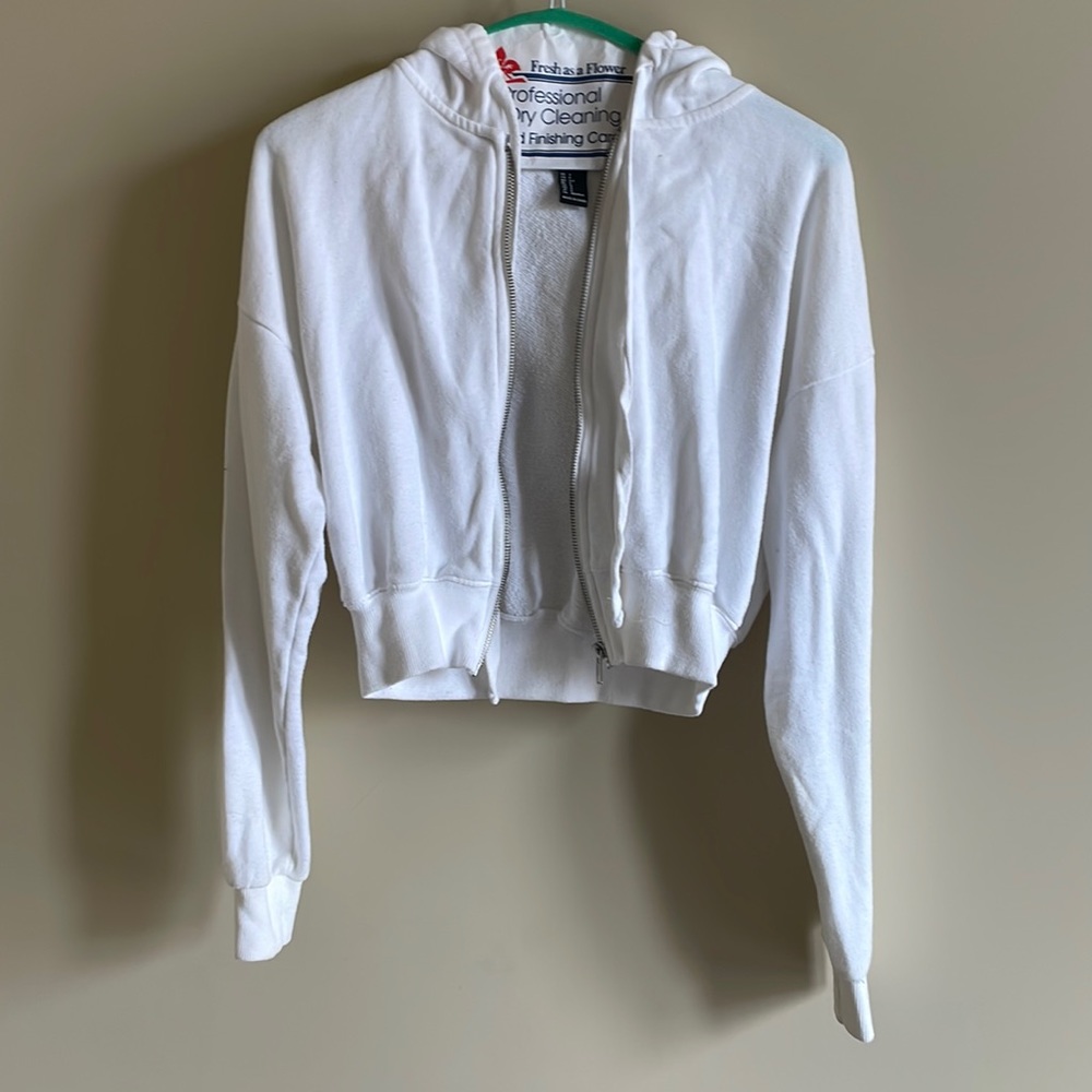 FOREVER 21 Cropped White Hooded Jacket